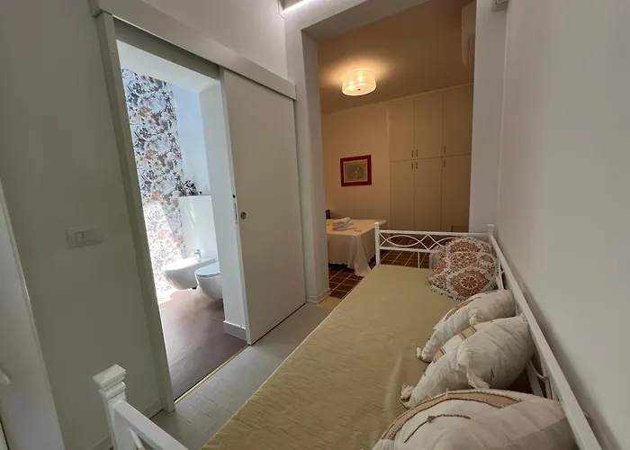 Alojamento de Acomodação e Pequeno-almoço I Versi Del Mare 4*