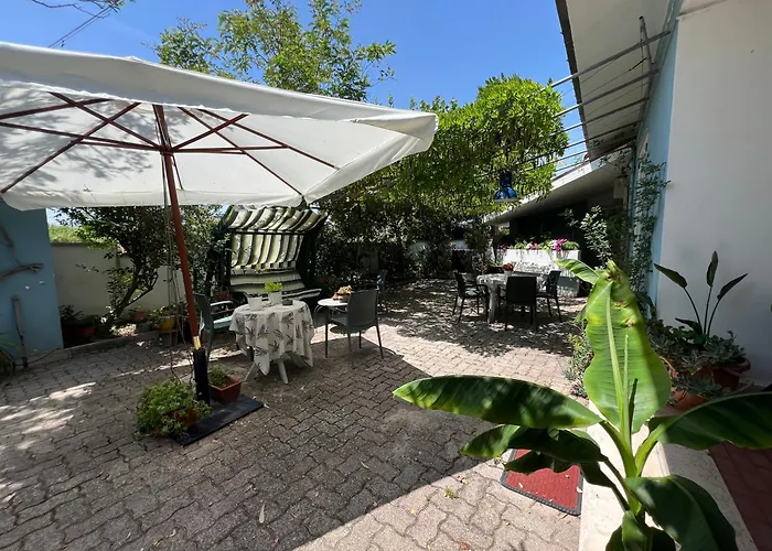 I Versi Del Mare Alojamento de Acomodação e Pequeno-almoço 4*