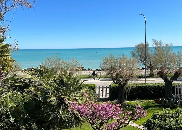 Alojamento de Acomodação e Pequeno-almoço I Versi Del Mare