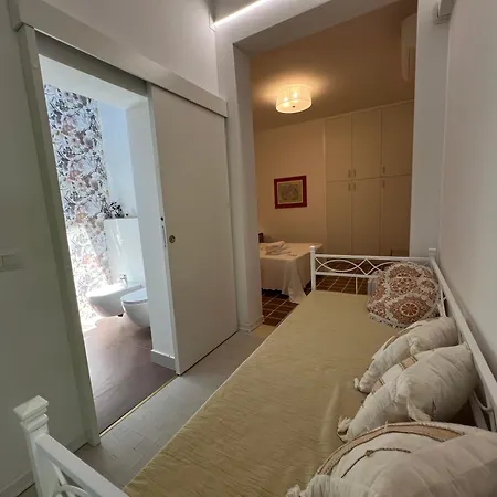 Bed & Breakfast I Versi Del Mare 4*